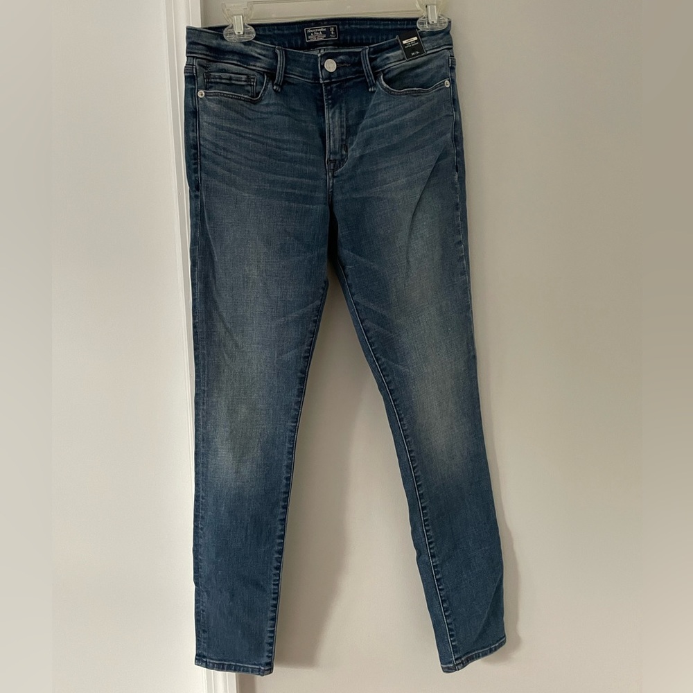 NWT Abercrombie & Fitch Harper Low Rise Super Skinny Jeans